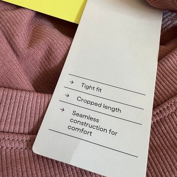 All in Motion Women's Tan Seamless Long Sleeve Crop Top - Size XXL - NWT - Picture 3 of 10